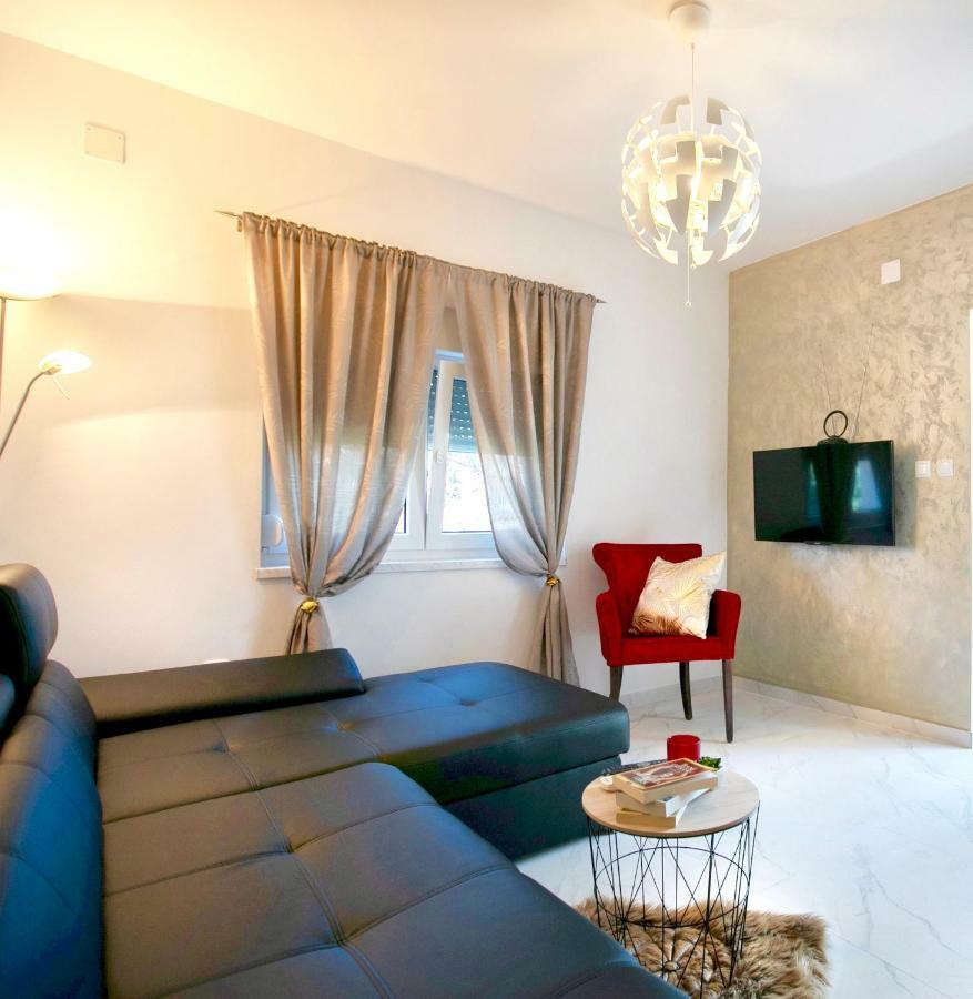 Ena Apartment Сплит Екстериор снимка